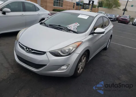 2012 Hyundai Elantra Gls (Ulsan Plant) z USA, uszkodzony, nr VIN KMHDH4AE0CU417137
